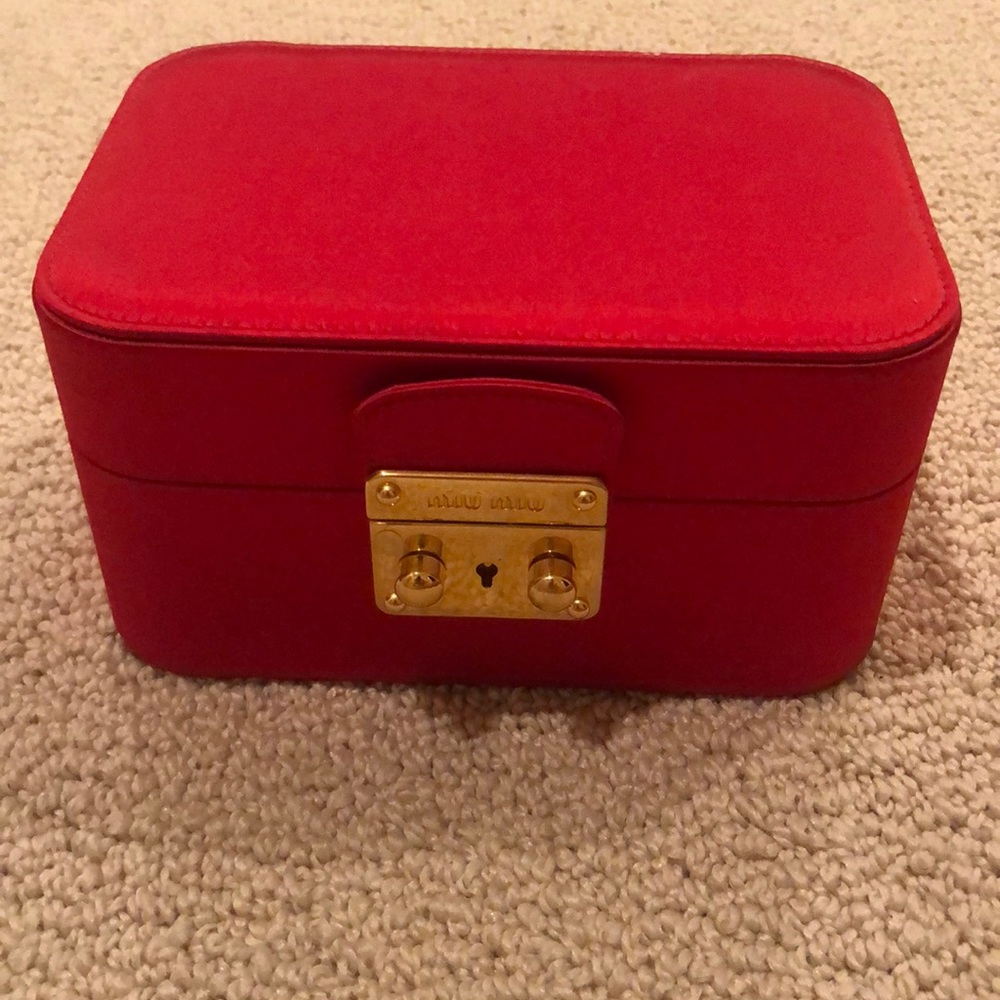 Miu Miu box